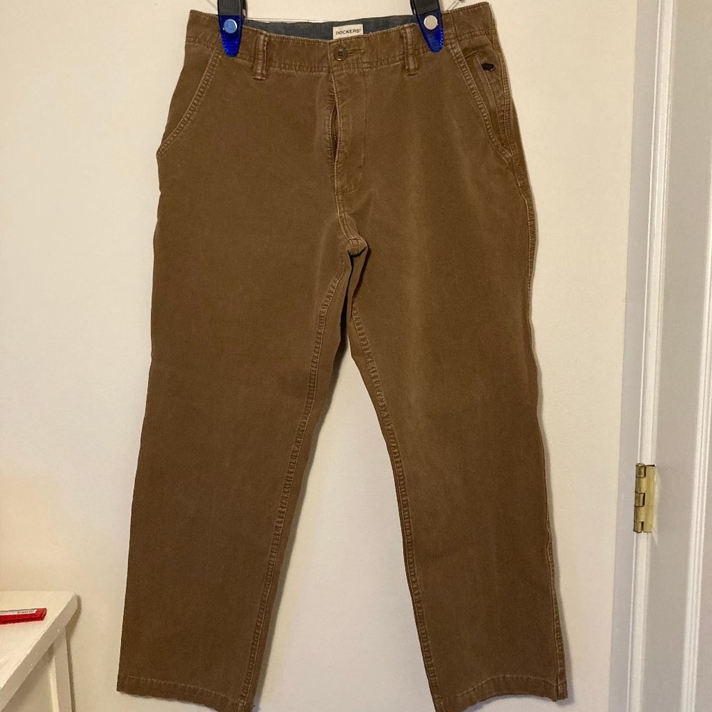 Dockers Straight Fit Dark Tan Khakis